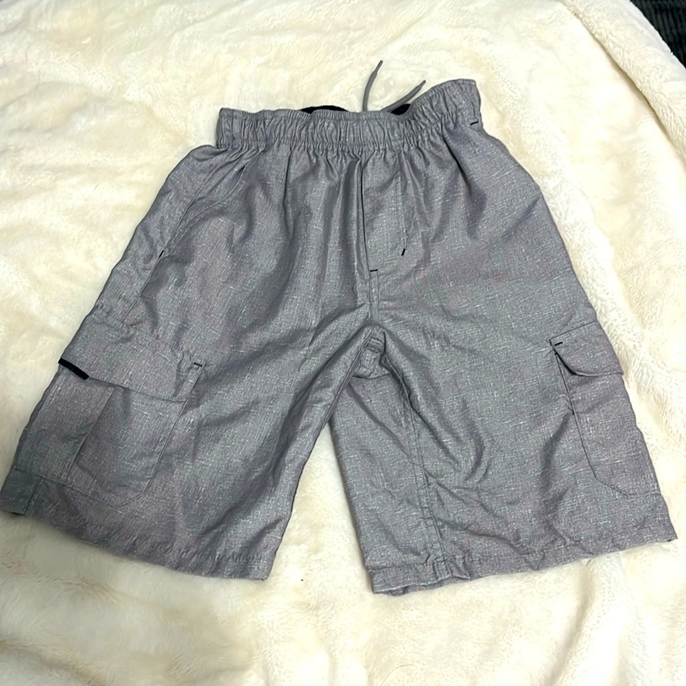 Men's Gray RipCurl Cargo shorts with adjustable waistband size small